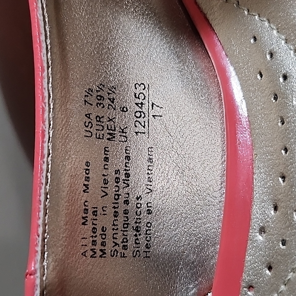 DEXFLEX PRETTY CORAL WEDGE PATENT SLING BACK PUMP SZ 7.5 EUC - Picture 8 of 9
